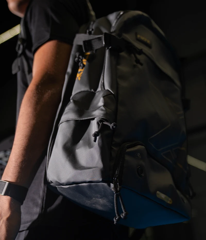 Mochila Nox ML10 Team Black/Gold 2026 (Exclusiva PadelPROShop)