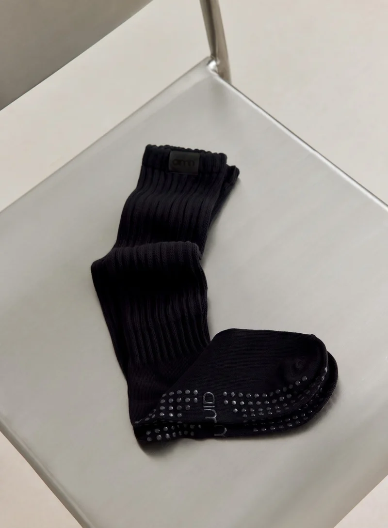Black Slouch Grip Socks