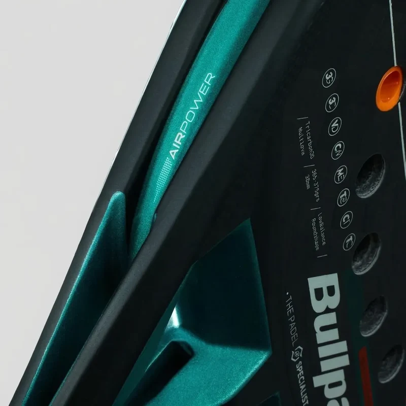 Bullpadel Paquito Navarro Hack 04 Hybrid 2025