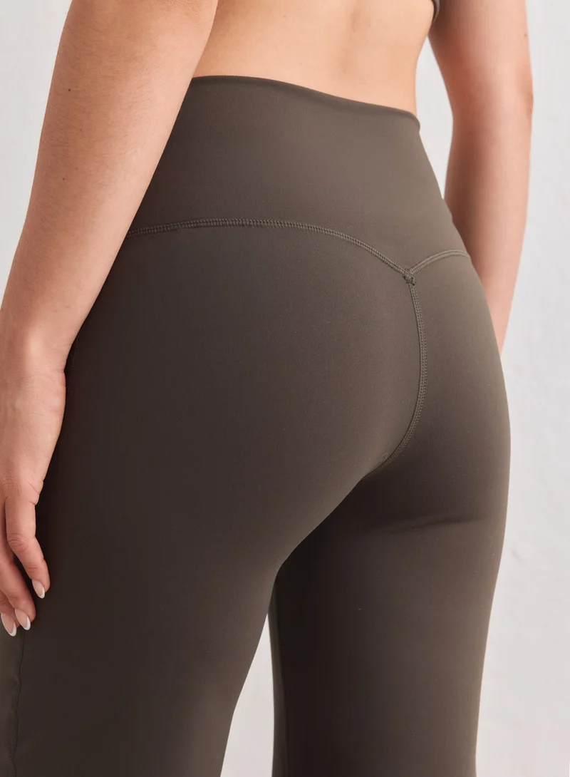 Dark Ivy Sense Straight Leg Tights