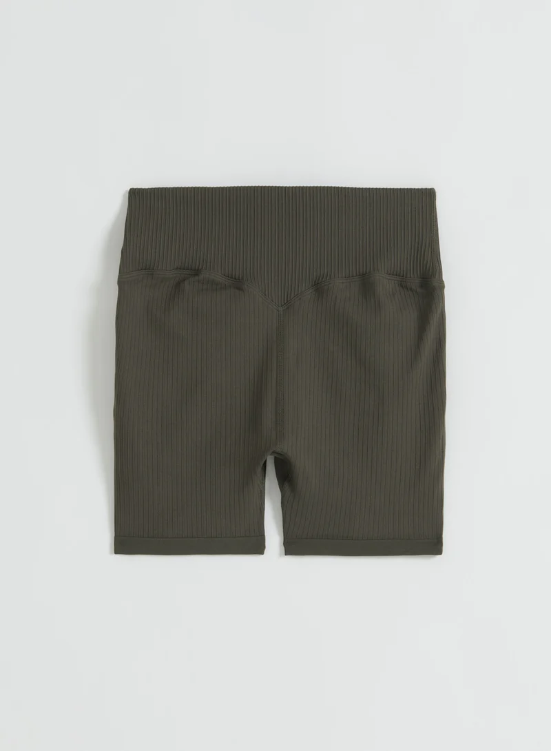 Dark Ivy Ribbed Seamless Midi Biker Shorts