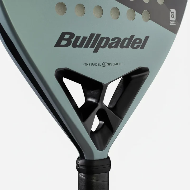 Bullpadel Paquito Navarro Hack 04 Junior 2026