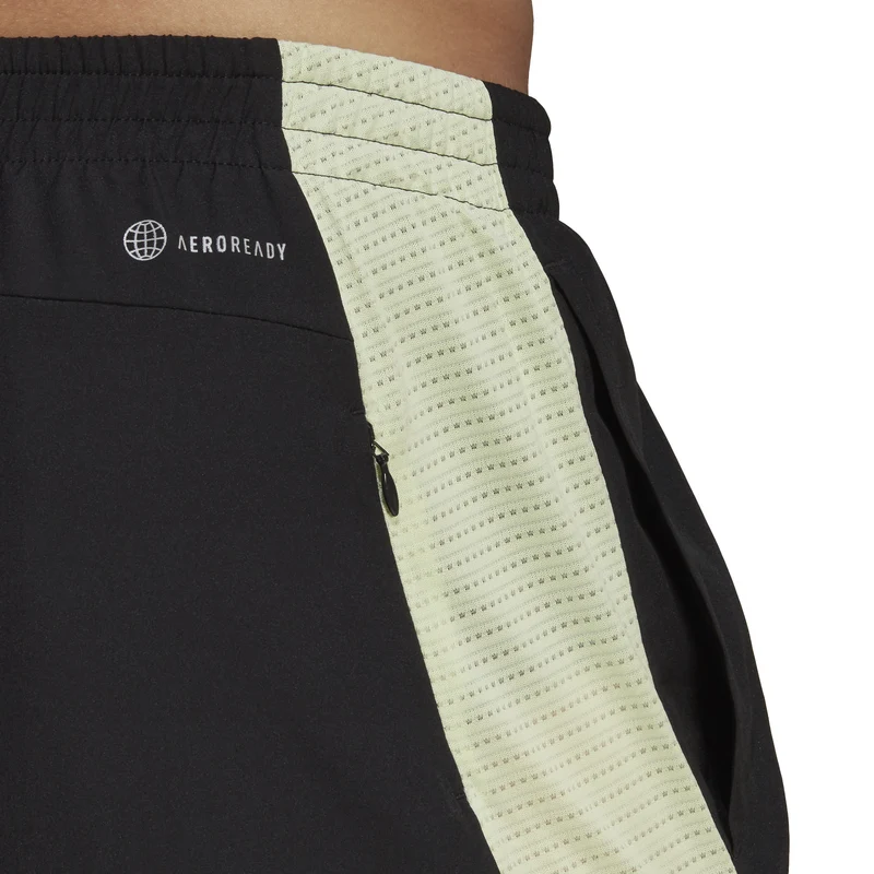 Own The Run 5in Laufshorts Herren-Schwarz,Creme