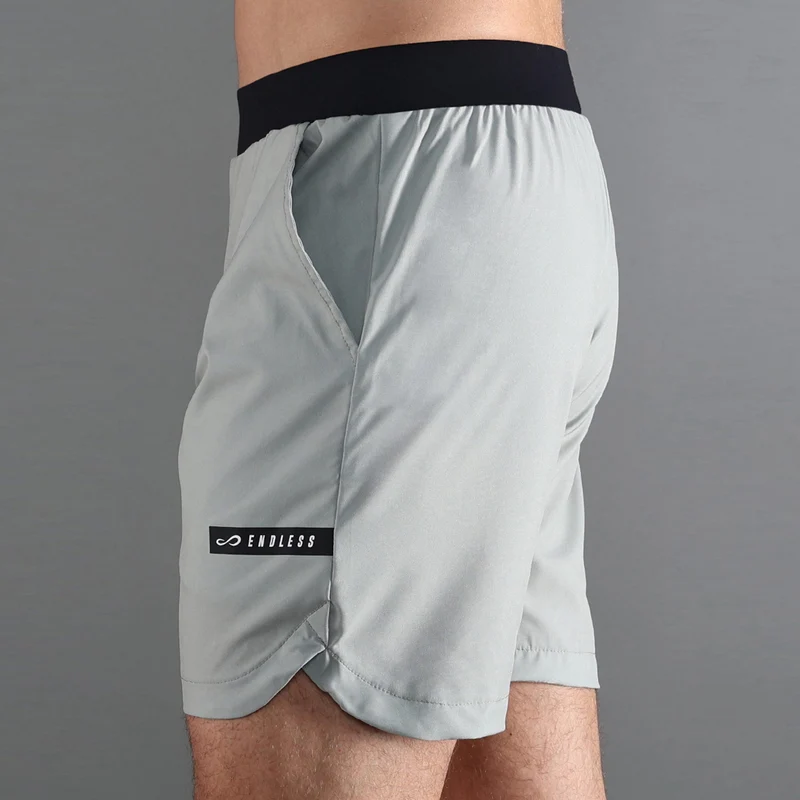 Swift Shorts Herren-hellgrau