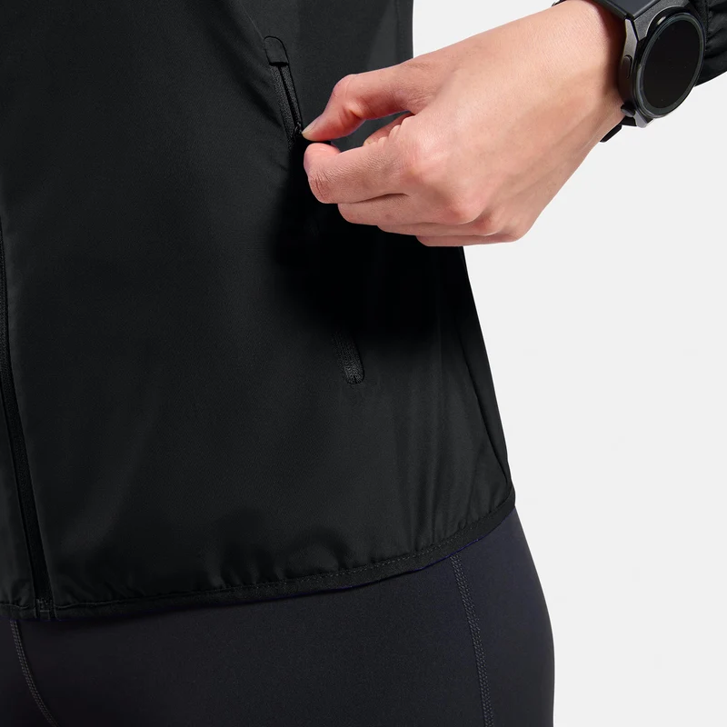 Essential Light Laufjacke Damen-schwarz