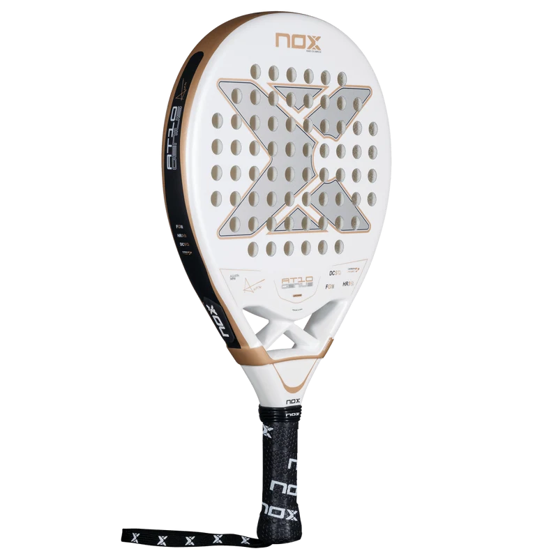 NOX AT10 Genius JR 2026 by Agustín Tapia – Kinder-Padelschläger