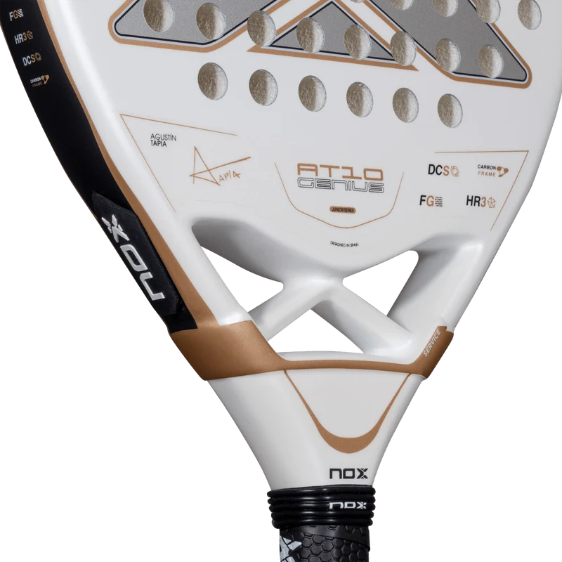 NOX AT10 Genius JR 2026 by Agustín Tapia – Kinder-Padelschläger
