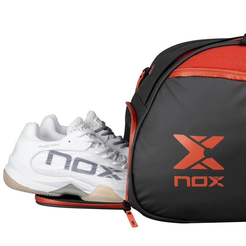 Nox Luxury Open Series Schwarz/Rot Rucksack