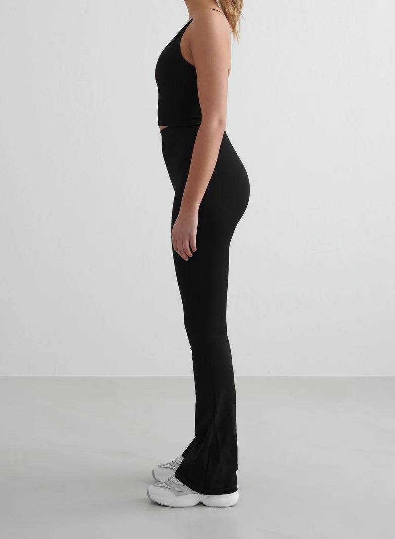 Black Shape Seamless Flare Tights & Cross Back Bralette Set