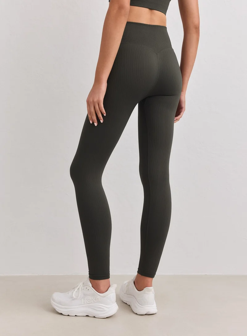 Dark Ivy Ribbed Seamless Tights