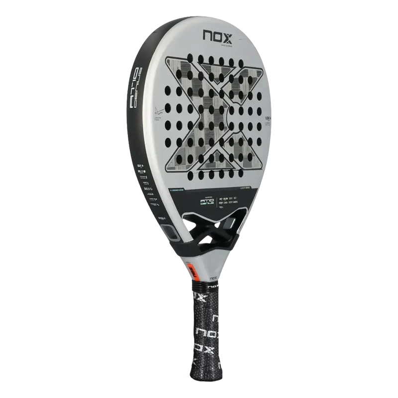 Pala Nox AT10 Genius 18K Agustín Tapia 2024