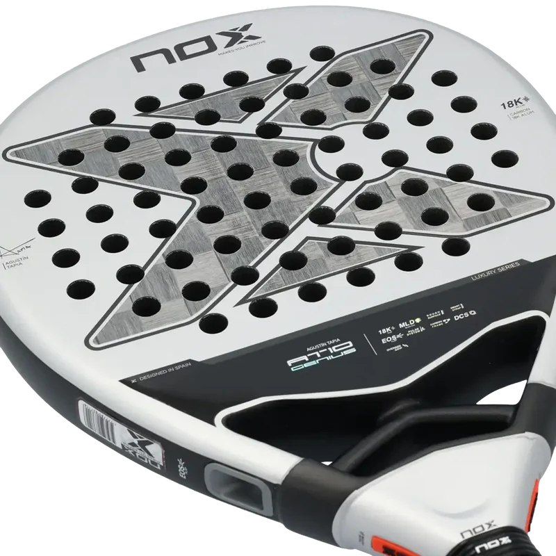 Pala Nox AT10 Genius 18K Agustín Tapia 2024