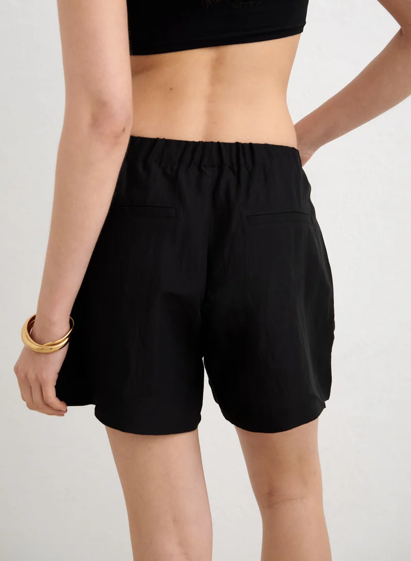 Black Riviera Shorts