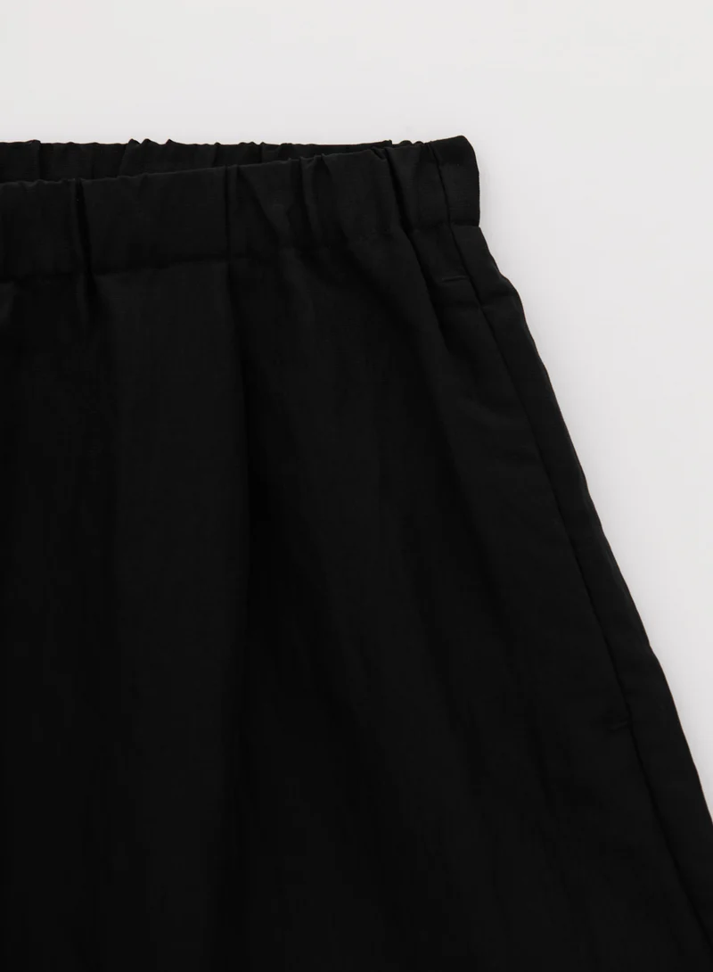 Black Riviera Shorts