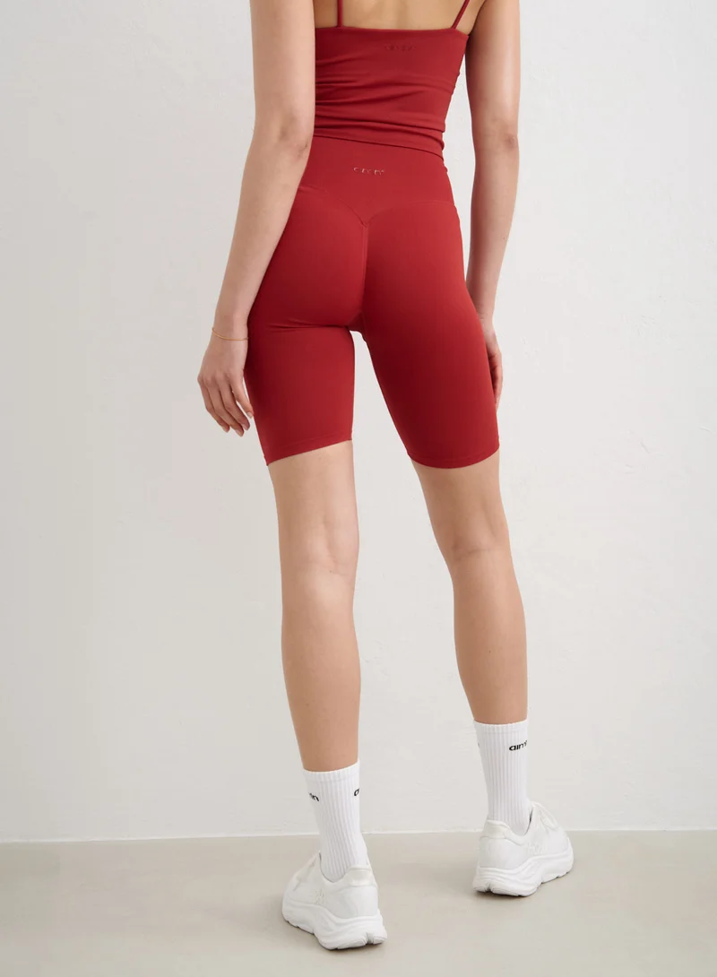 Cayenne Shape Seamless Biker Shorts