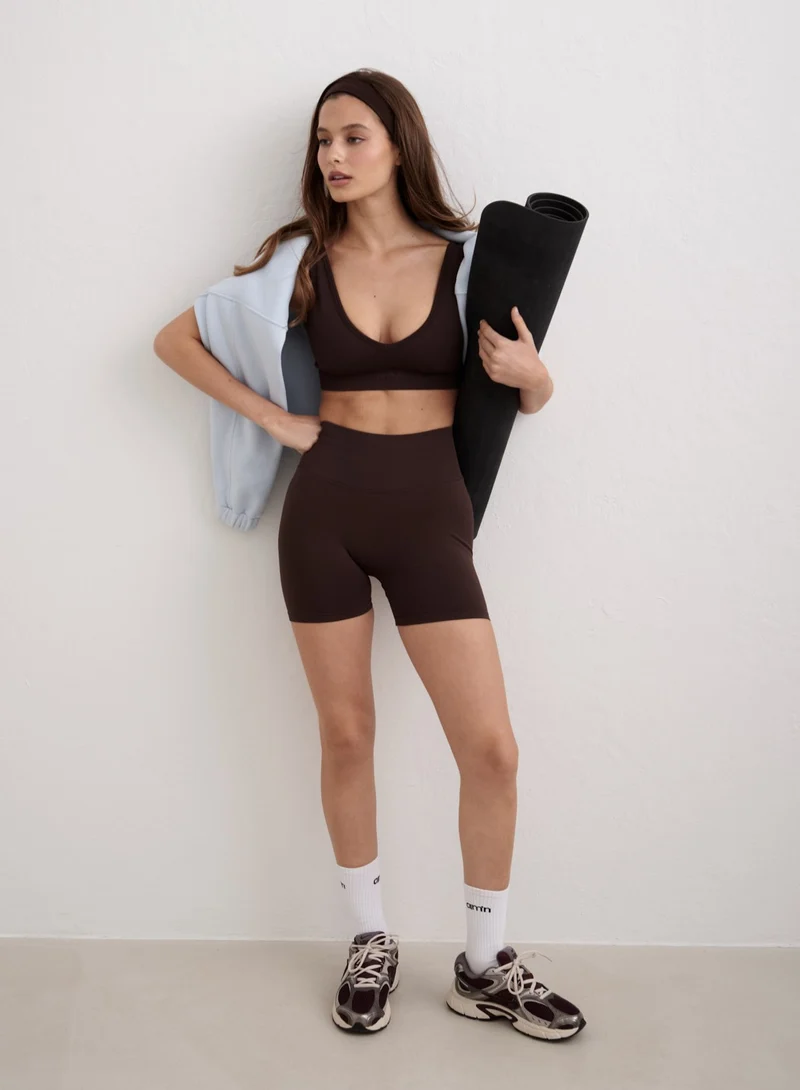 Chocolate Shape Seamless Hotpants