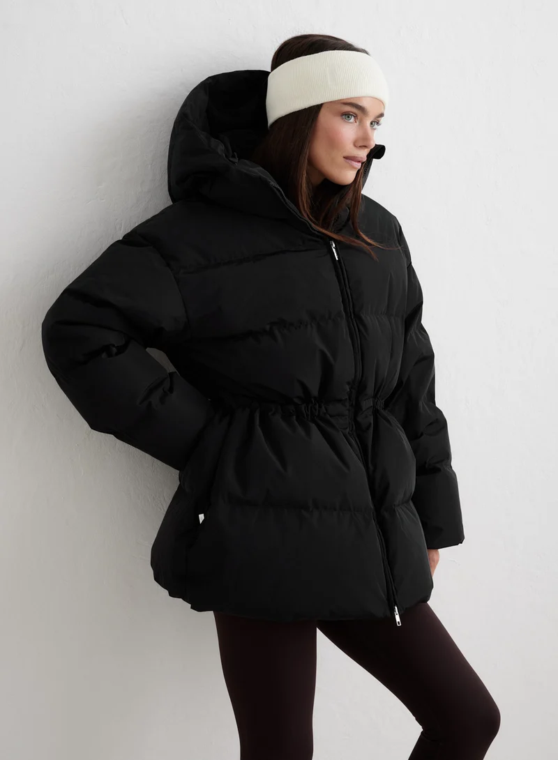 Black Moment Puffer Jacket