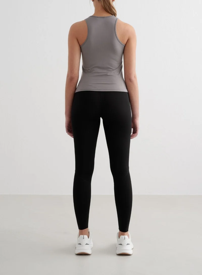 Concrete Soft Basic Singlet