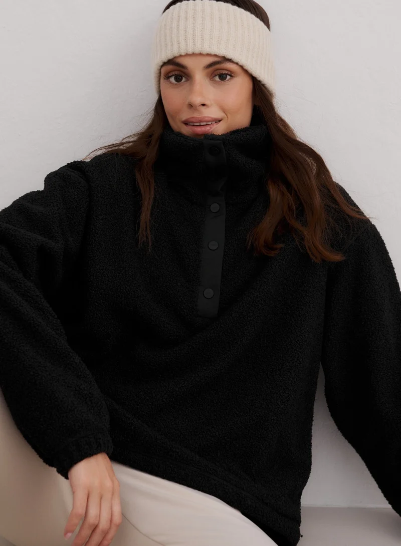 Black Polar Fleece Long Sleeve