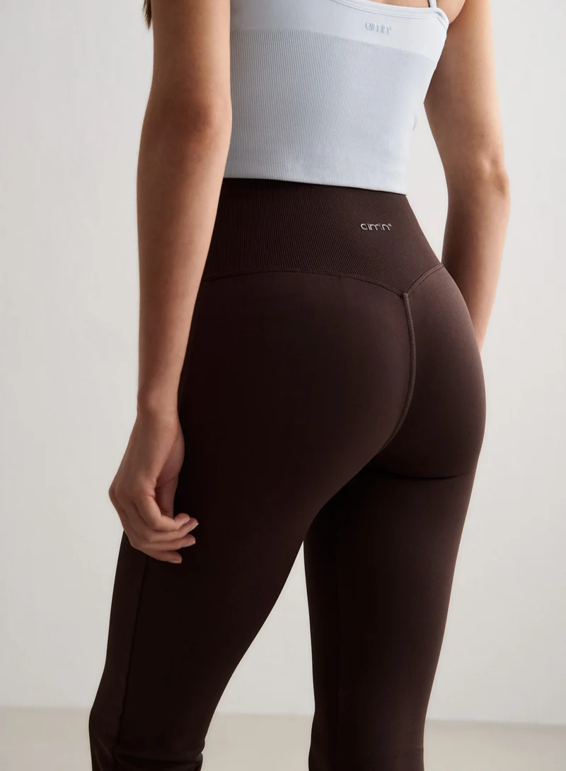 Chocolate Shape Seamless Flare Tights