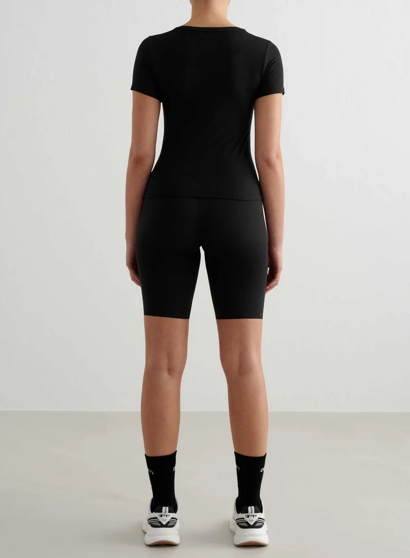Black Soft Basic V-neck Short Sleeve