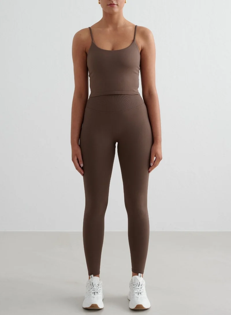 Macchiato Shape Seamless Strap Singlet