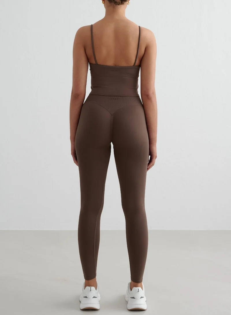Macchiato Shape Seamless Strap Singlet
