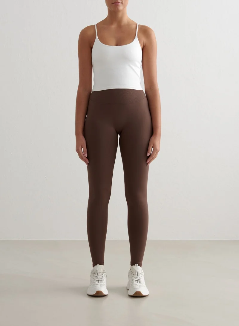 White Shape Seamless Strap Singlet
