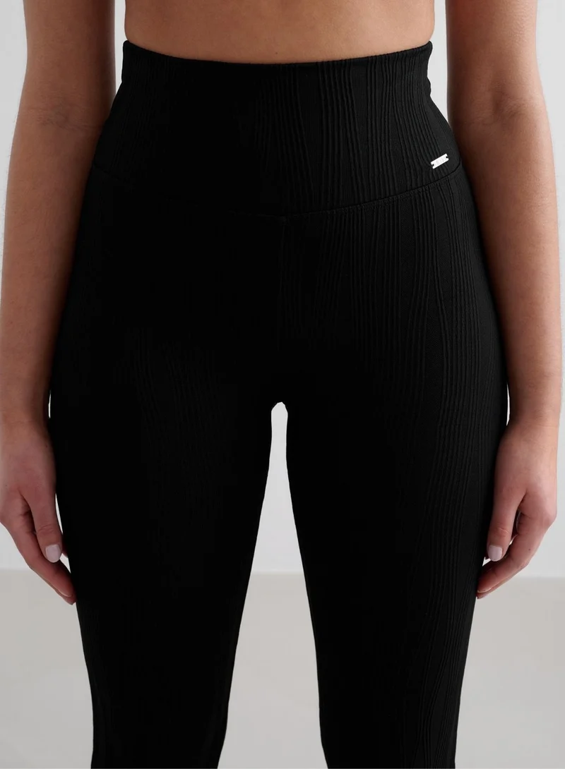 Black Tulip Flare Tights