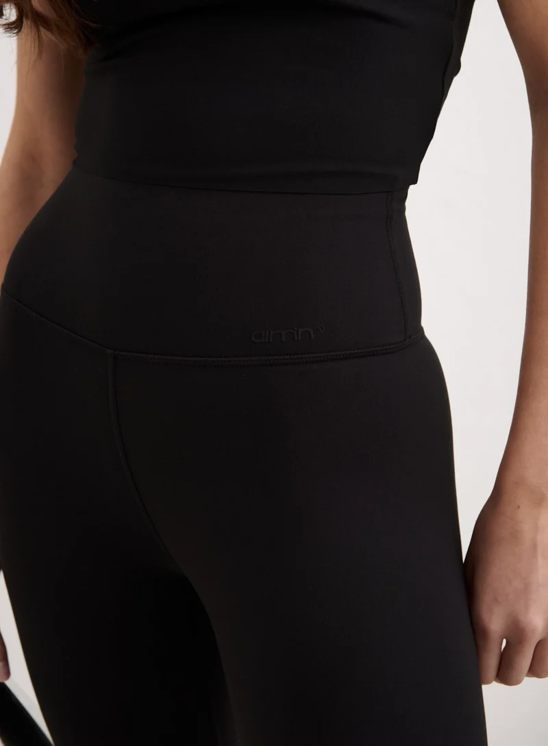 Black Sense Capri Tights