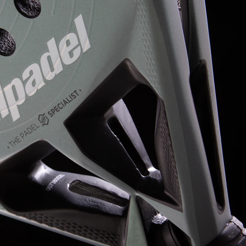 Bullpadel Padelracket Hack 04 26
