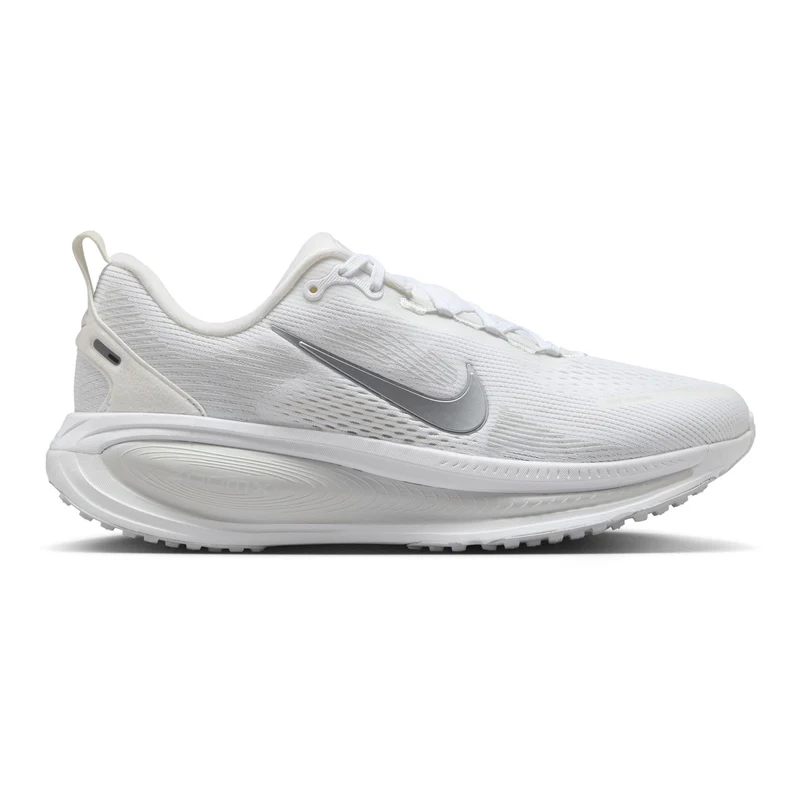 Vomero 18 Neutralschuh Damen - weiß, silber