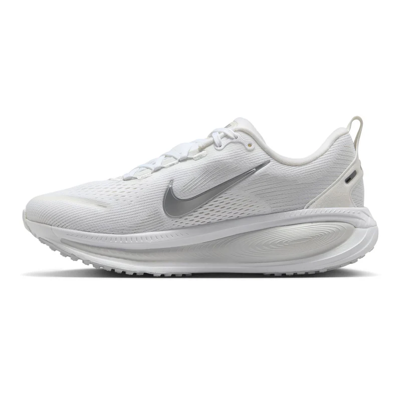 Vomero 18 Neutralschuh Damen - weiß, silber