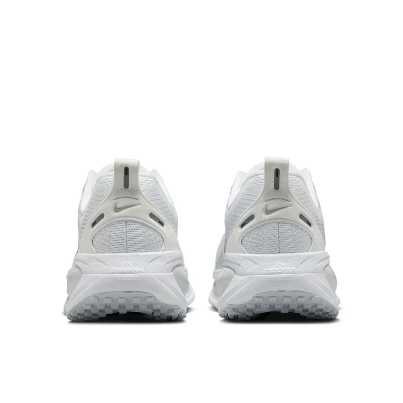 Vomero 18 Neutralschuh Damen - weiß, silber