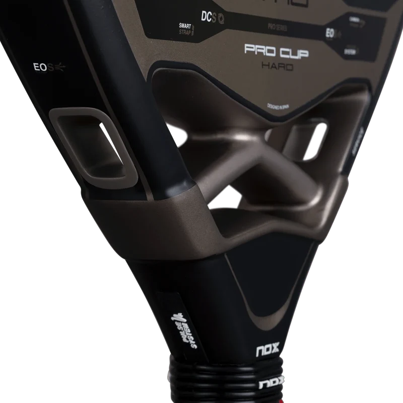 Pala Nox AT10 Pro Cup Hard by Agustin Tapia 2026