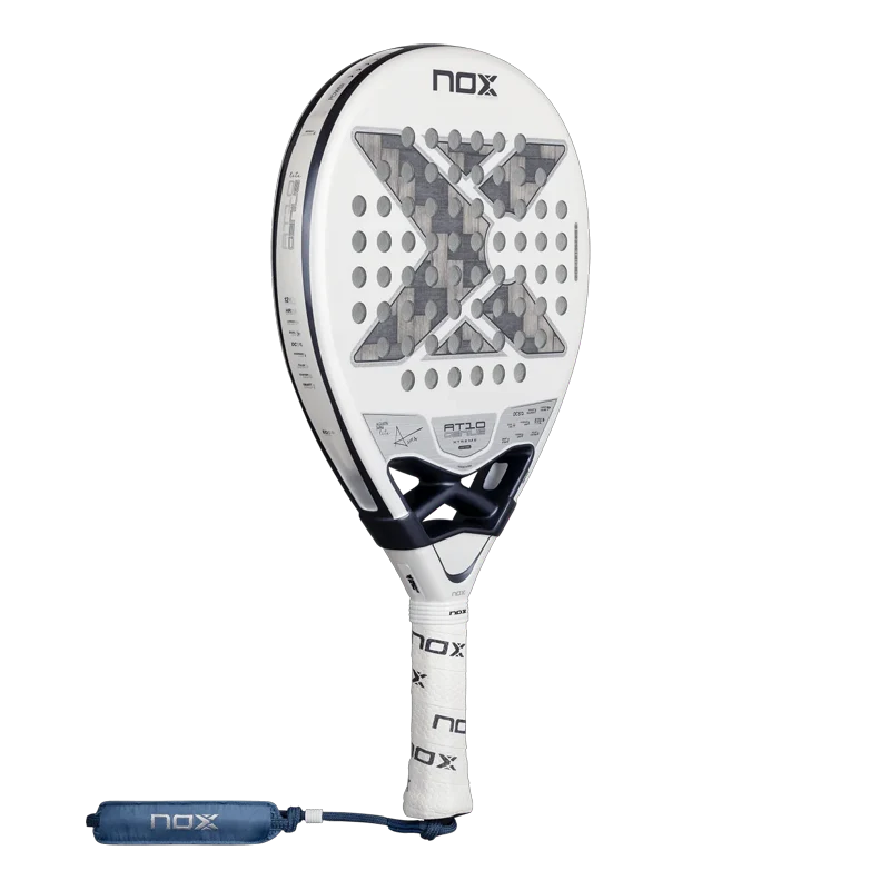 Pala de TEST Nox AT10 Genius 12K Xtrem Lite by Agustin Tapia 2026