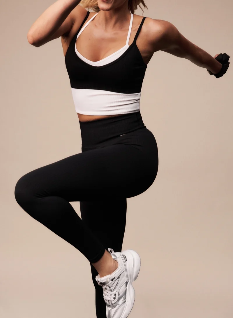 Black Ribbed Seamless Tights