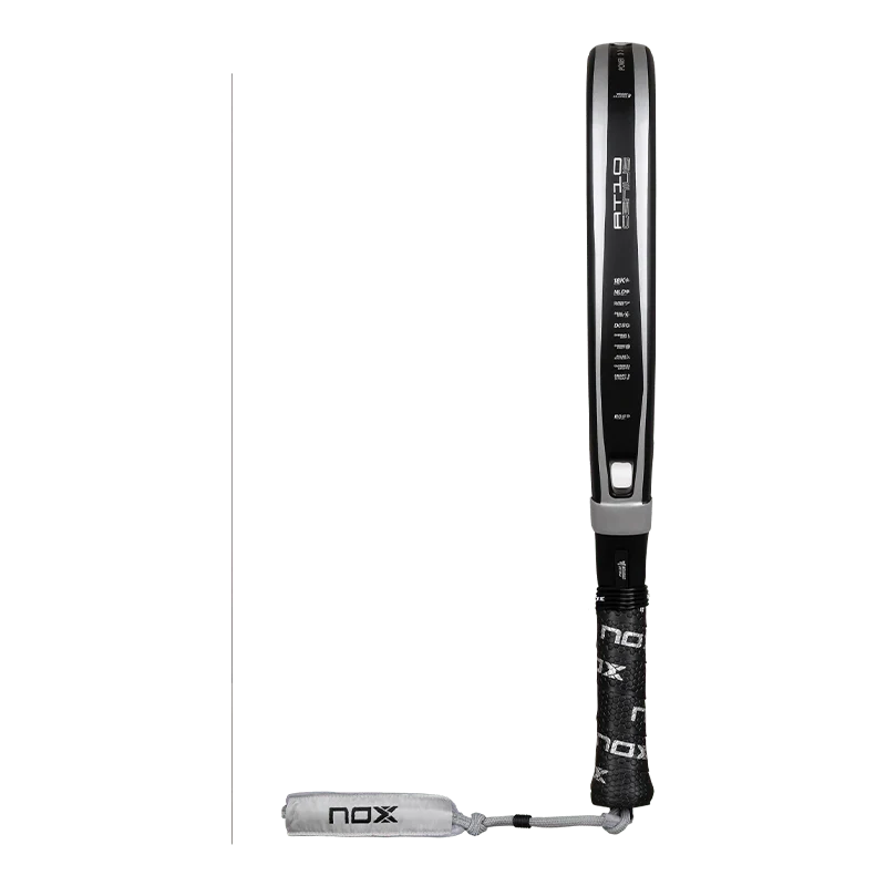 Pala de TEST Nox AT10 Genius Attack 18K by Agustin Tapia 2026