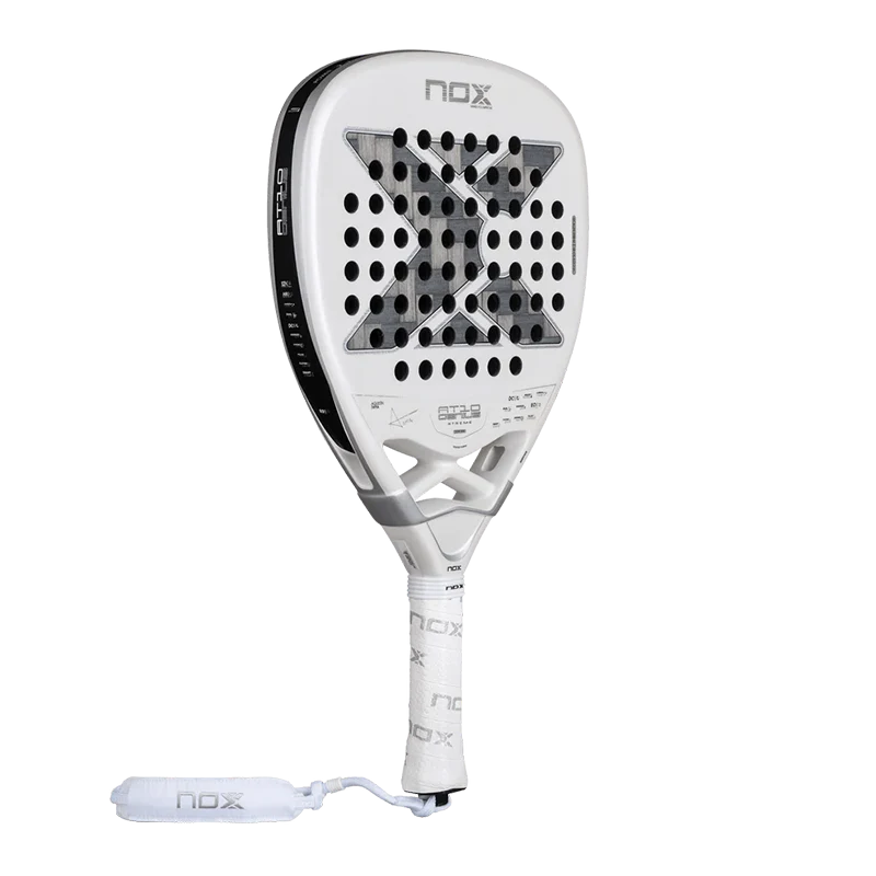 Pala NOX AT10 Genius Attack 12K Xtrem by Agustin Tapia 2026