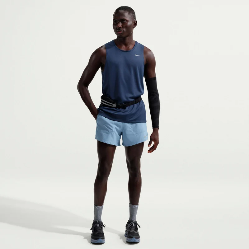 STRIDE 5IN Laufshorts Herren - blau, silber