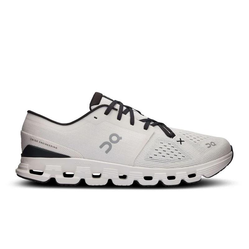 ON On Cloud X 4 Leichte & Flexible Trainingsschuhe