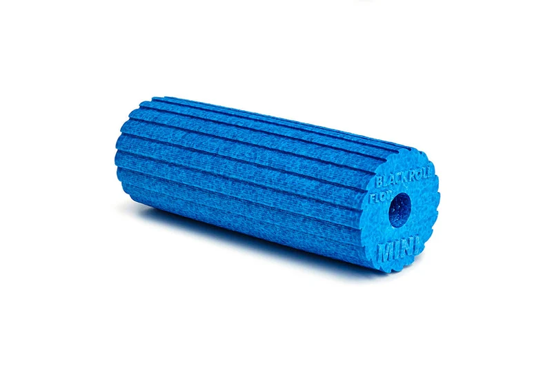 BLACKROLL MINI FLOW Blue - Handliche Faszienrolle