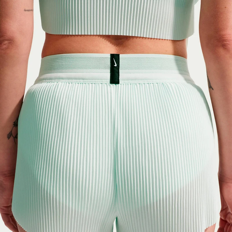 AeroSwift Laufshorts Damen - mint, schwarz